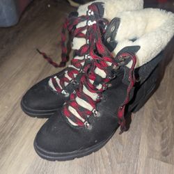 Sherpa Lined Boots Size 8.5