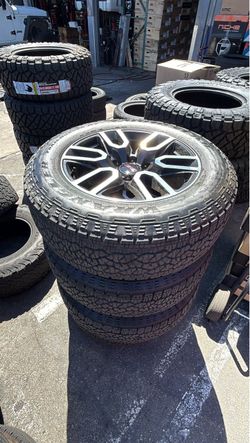 GMC AT4 Wheels with All-Terrain Tires