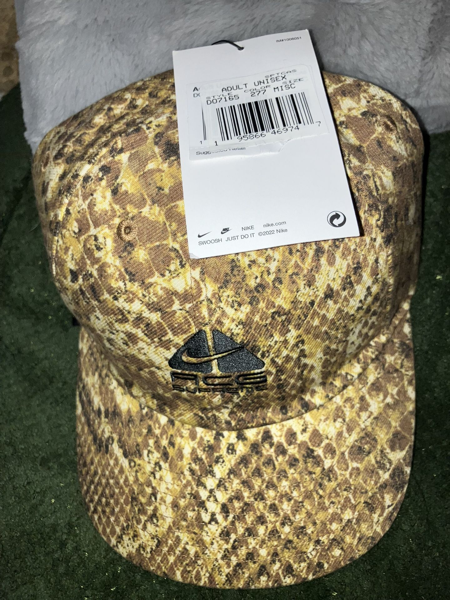 Supreme x Nike ACG Denim 6- Panel ‘Gold Snakeskin’