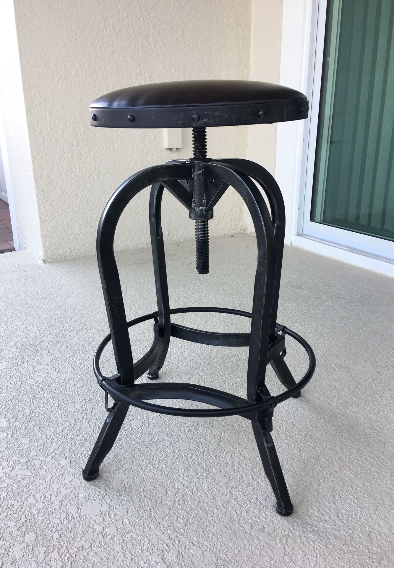3 Bar Stools