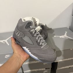 Jordan Retro 5 Wolf Grey