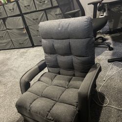 Floor Chair/ Gaming Chair 