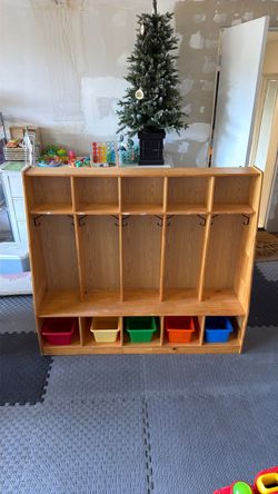 Pre school cubbies