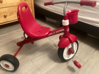 Radio Flyer Stroller Tricycle, EZ Fold 4-in-1 Stroll 'N Trike for Infant & Toddler, Red