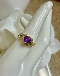 14k Oro Sólido “Hermoso Anillo Con Corazon “piedra Amatista”