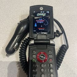 Vintage Retro Motorola adventure V750 flip phone with Namco GALAGA video game 