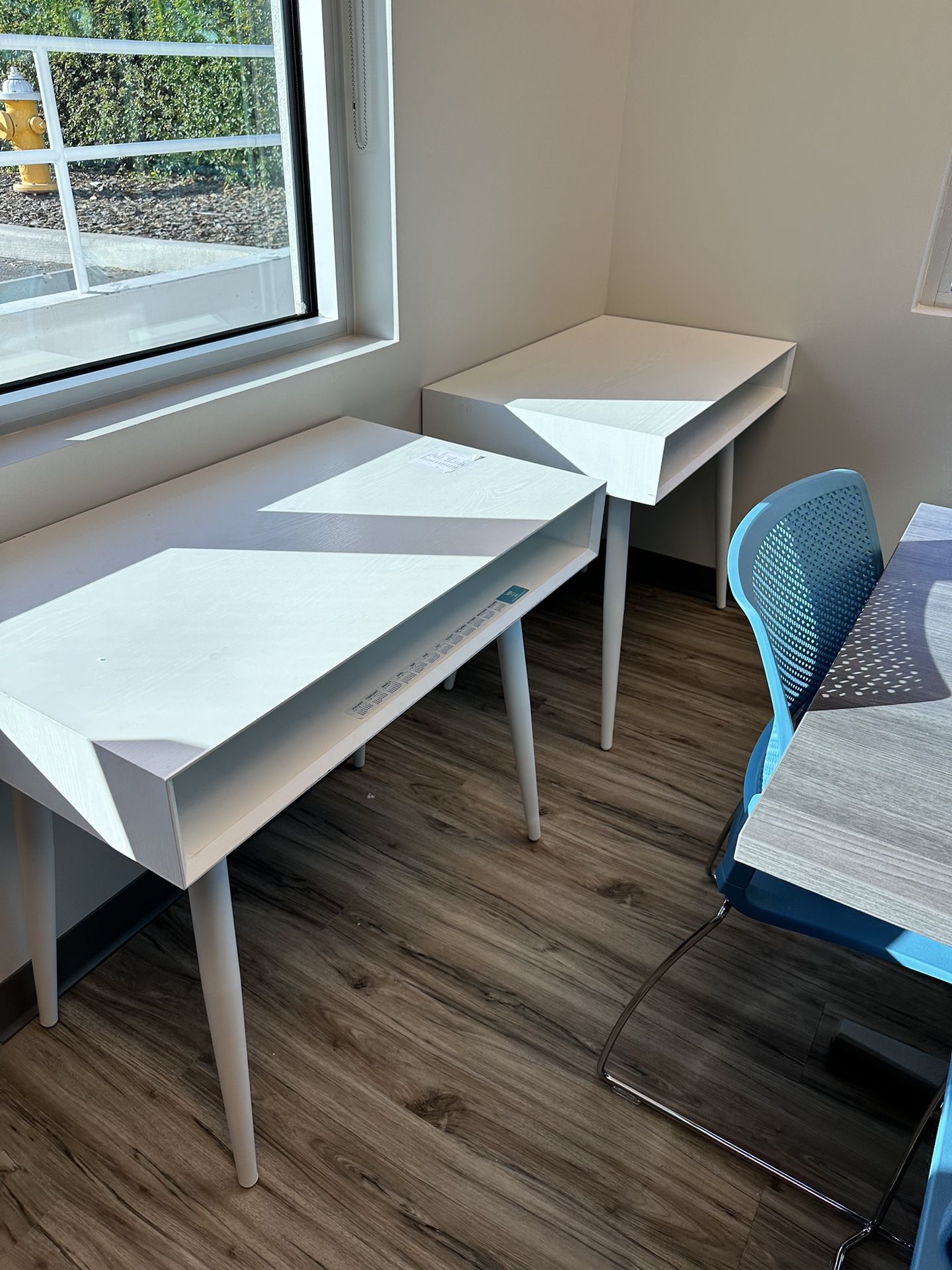 Desk for Sale in Tampa, FL OfferUp