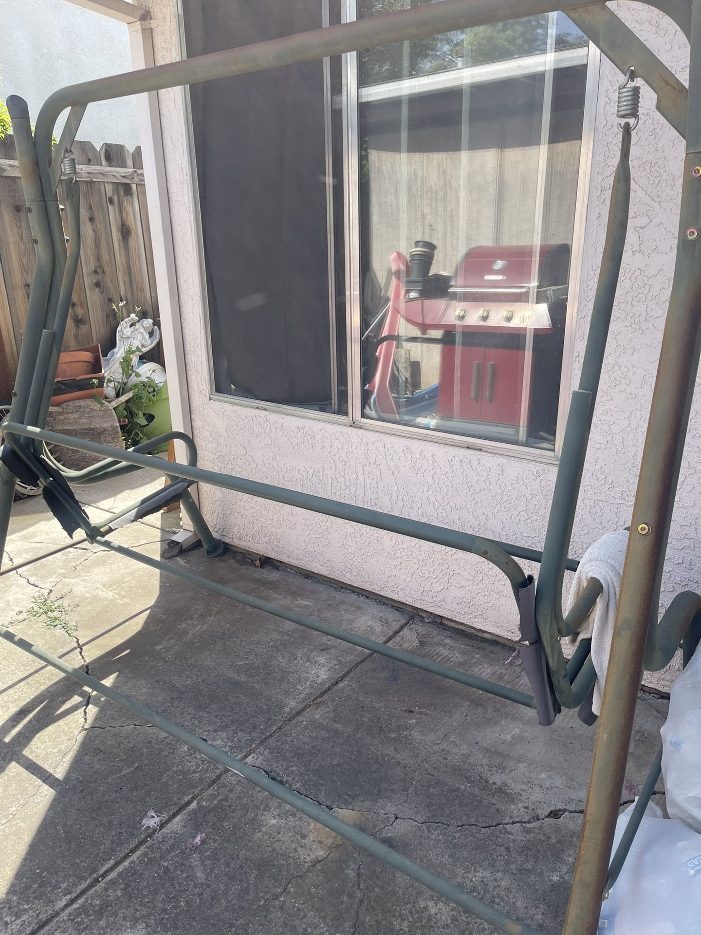 Free Swing Set