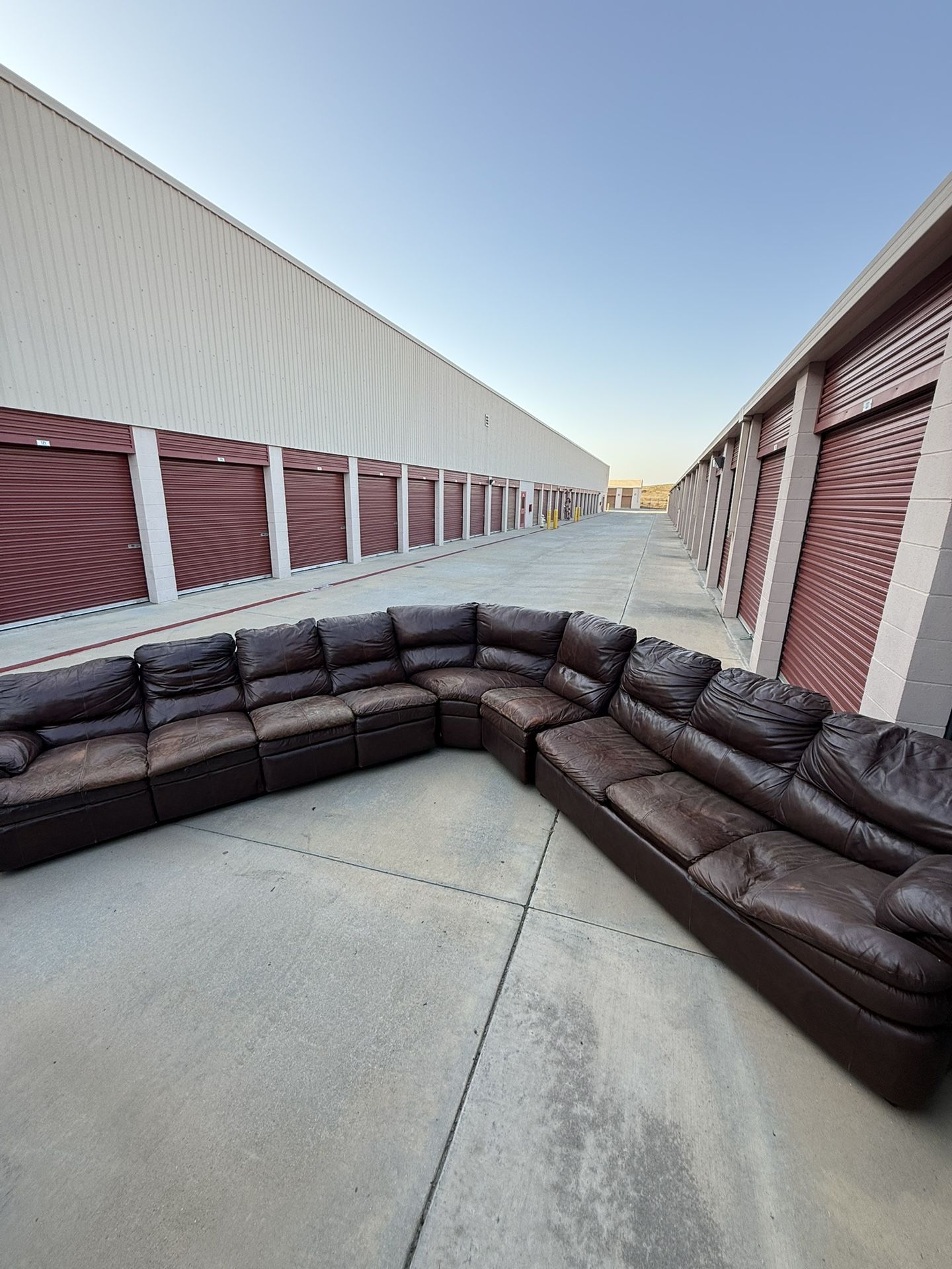 FREE SECTIONAL COUCH