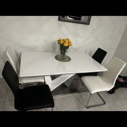 City Furniture Dining Set