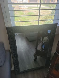 Decrotive mirror
