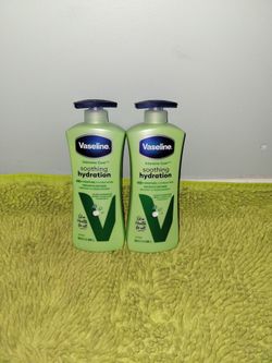 2 Vaseline 20.3oz Soothing Hydration