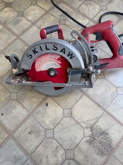 skilsaw spt77wml-01  Lightweight Worm Drive Circular Saw , Silver