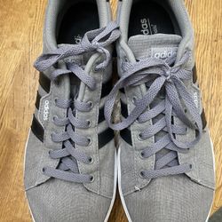Men’s Adidas Tennis Shoes 