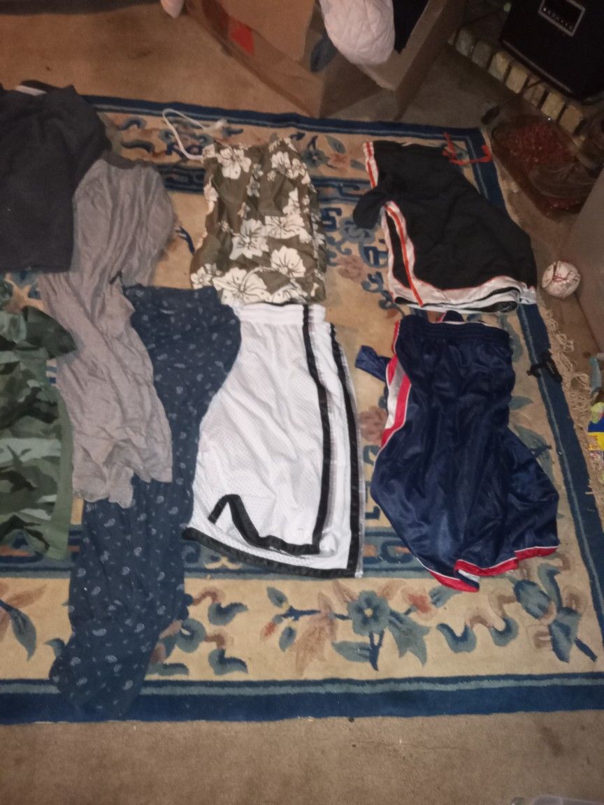 Mens Size Xlg. Clothes Lot