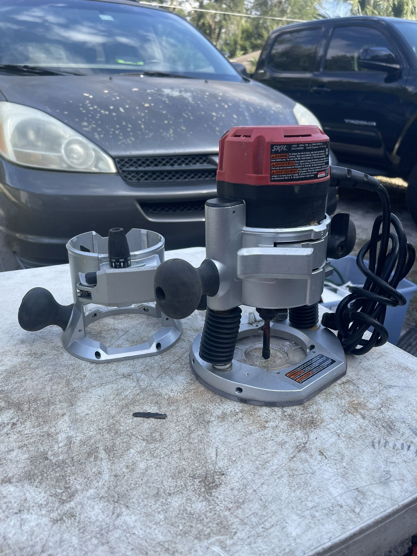 SKIL 1830 2 1/2" ELECTRIC PLUNGE ROUTER (AEJLS) (PPJ030051) for Sale