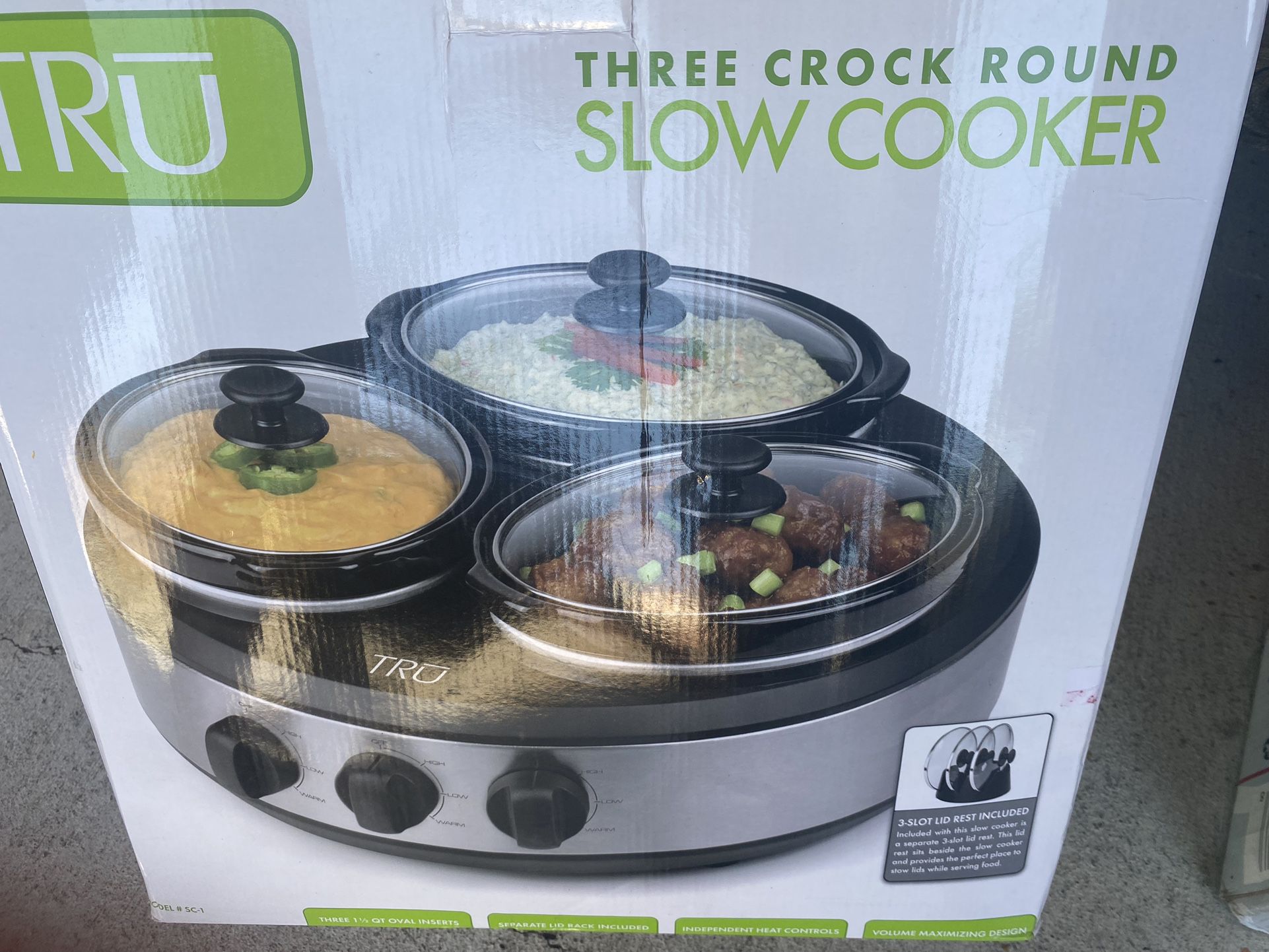 50 dollars brand new/Tru Three Crock Round Slow Cooker/ brand new 