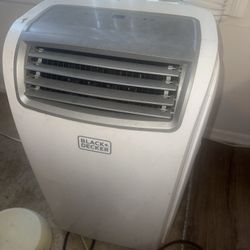 2 Black And Decker AC UNITS