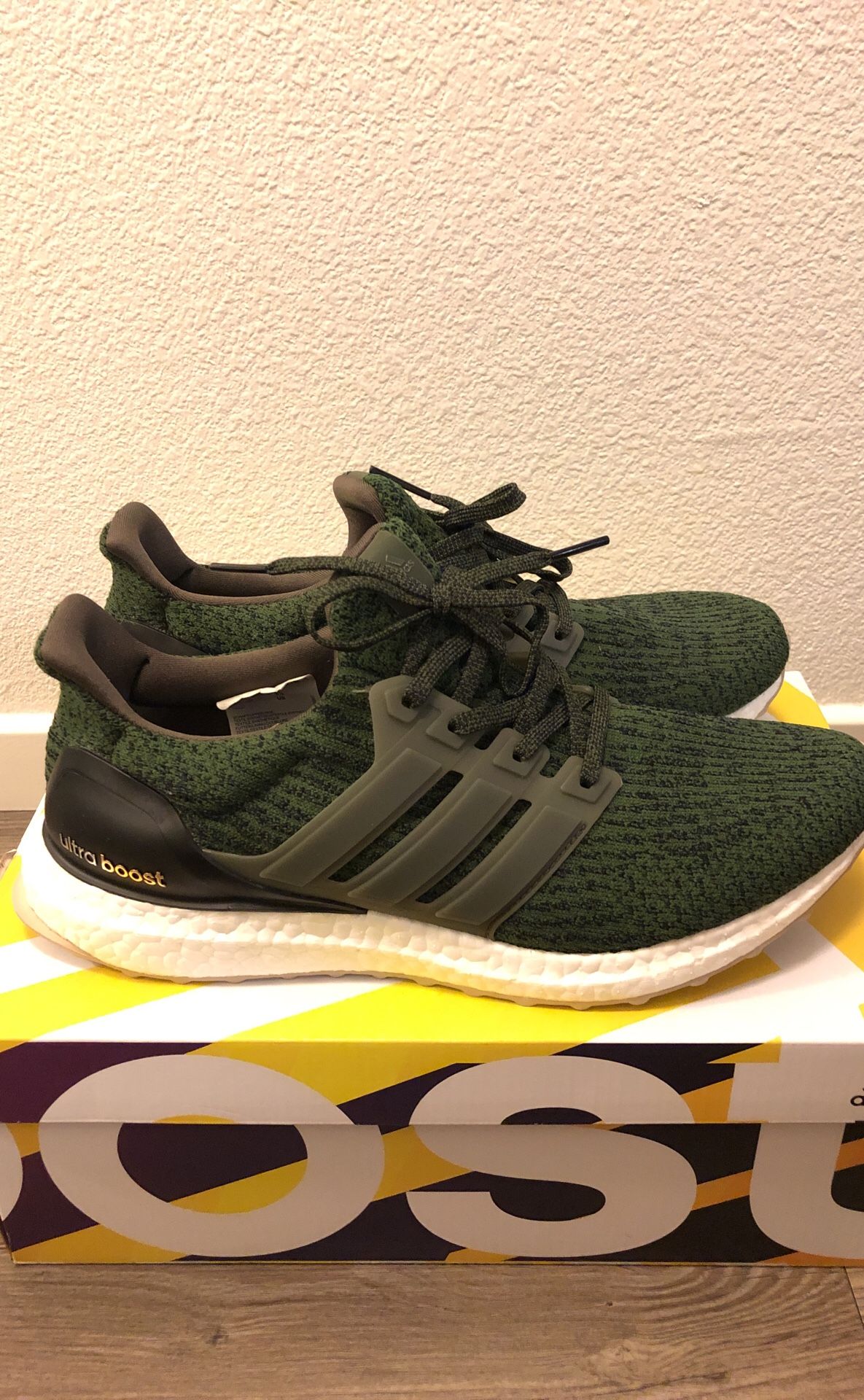 Ultra boost trace olive