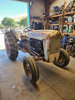Ford model 850 tractor