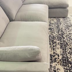 Brand New Elyza 3 Piece Sectional With Chaise 