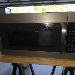 Used  1000W GE Microwave 