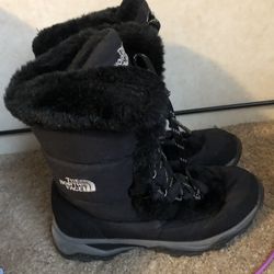 Women’s North Face Boots 8.5