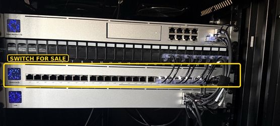 Ubiquiti UniFi Enterprise 24 PoE 2.5GbE Switch