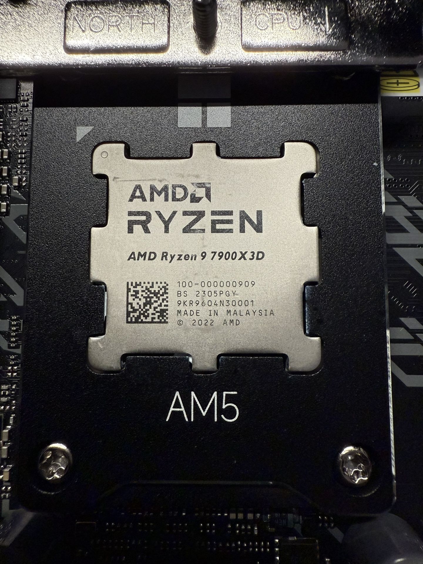 AMD Ryzen™ 9 7900X3D 12-Core, 24-Thread Desktop Processor