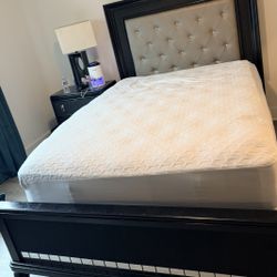 Queen Mattress And Box Spring 