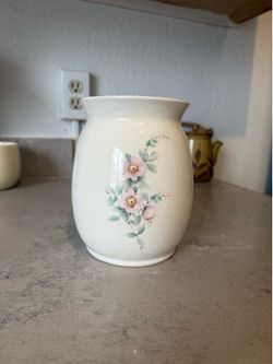 Floral vase