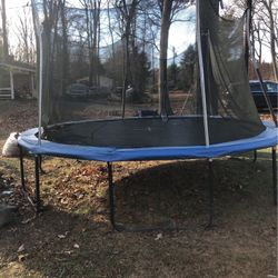 Trampoline 
