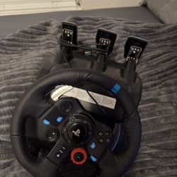 Logitec Driving Sim Kit  (used For PS4 And Pc)