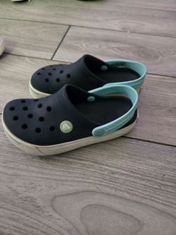 Children crocs size 10/11