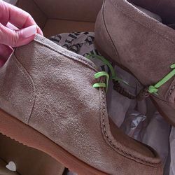 Brand New Hush Puppies suede boots