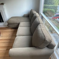 107” Bassett Furniture Chaise Sectional Couch 