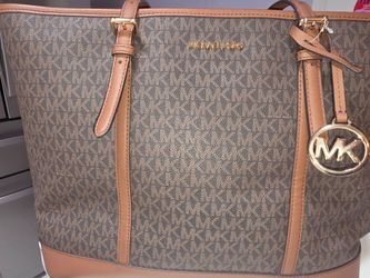 Michael Kors MK Signature Tote Bag