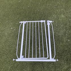 baby gate for doorways or stairs