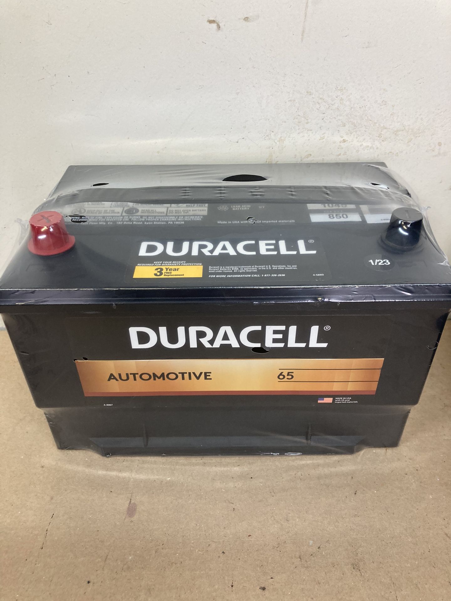 Brand new car battery Duracell automotive heavy duty maximum power and performance size 65 for sale
