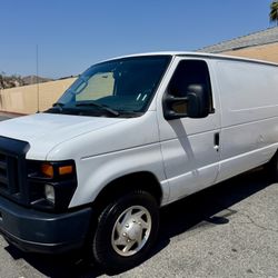 2014 Ford E-150