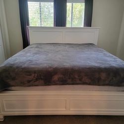 King Size Bed frame With Matching Dresser, Mirror & Nightstand