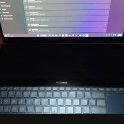 ASUS Zenbook Pro Duo UC581GV