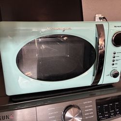 Nostalgia Microwave Oven Blue 50s