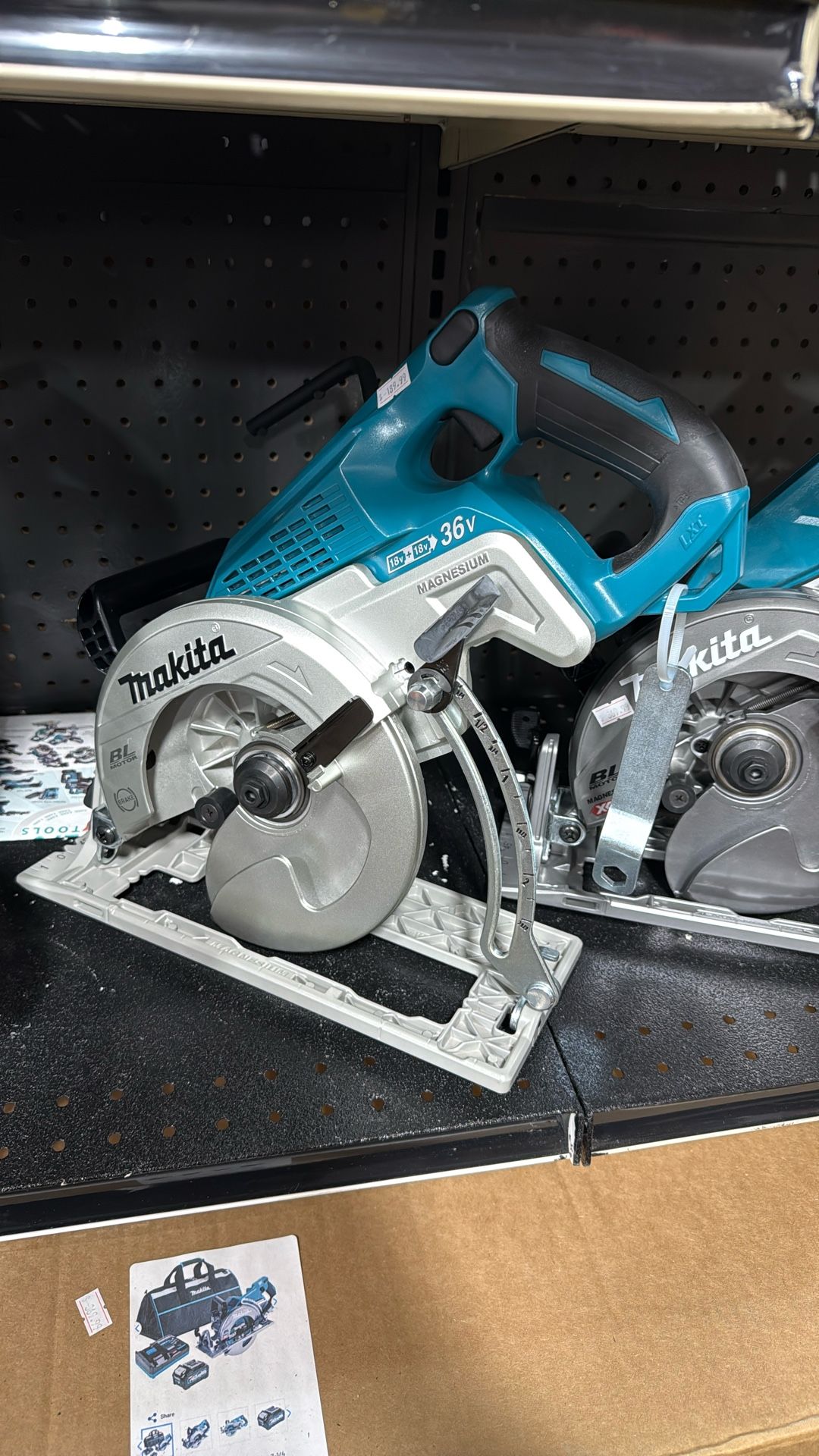 Makita 36v 7-1/4 Circular Saw Tool Only