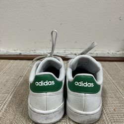 Adidas Sneakers 