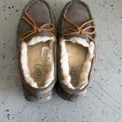 UGG Size 6