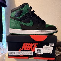 Jordan 1 Retro OG “ Pine Green “