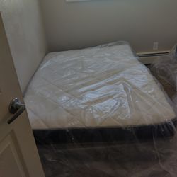 Full Size Mattress And Box Spring Brand New