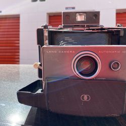 Vintage Polaroid Land Camera Auto 100 