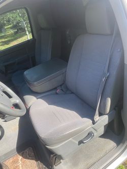 06-08 dodge ram seats